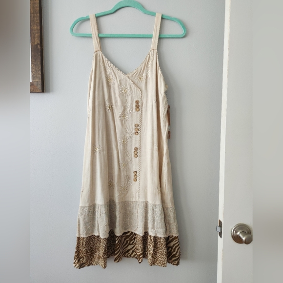 raya sun Dresses & Skirts - NWT Dress with Animal Print Ruffle By Raya Sun Size Small